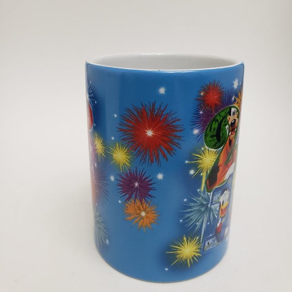 Disney 2011 mug with Mickey Mouse and friends - Picture 3 of 5